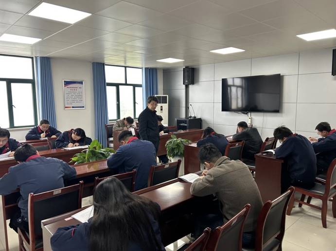 建材公司、檢測公司聯(lián)合開展管理人員業(yè)務(wù)提升考試